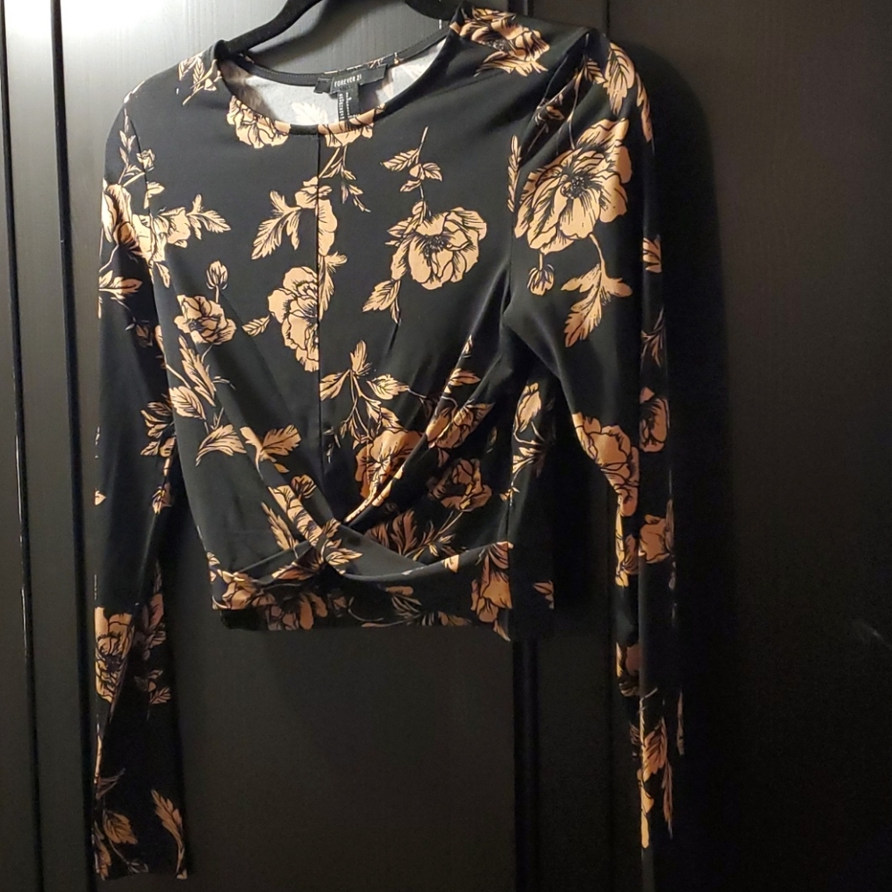 Twist front crop top